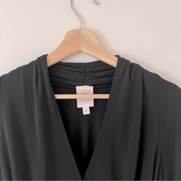 Cinq A Sept Blouse Matte Jersey Top Black Slinky Stretchy Flowy Drape Size Small - Picture 3 of 10